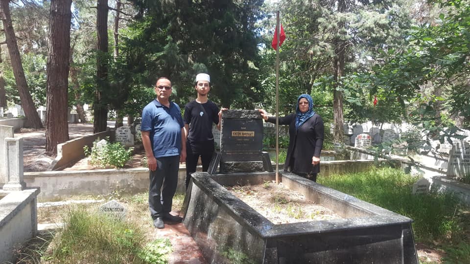 ŞEHİDİMİZ ASTEĞMEN FATİH BAYKUT'U ŞEHADETİNİN YILDÖNÜMÜNDE KABRİNİN BAŞINDA ANDIK