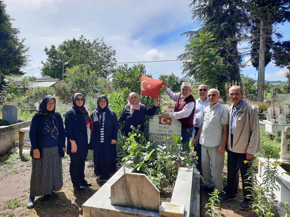 ŞEHİDİMİZ TOPÇU ER FERHAT KAÇAR'I KABRİNİN BAŞINDA DUALARIMIZLA ANDIK